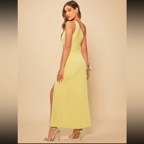 Yellow bridesmaids dress - Picture 2 of 6